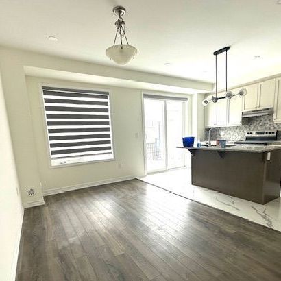 For Lease - 38 William F. Bell Parkway, Richmond Hill, Ontario - Photo 1