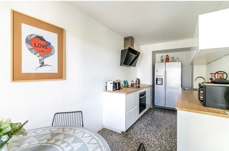 Location Appartement 3 pièces 72m² MARSEILLE 9ème - Photo 5