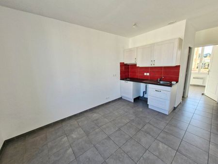 Location appartement 2 pièces 33.27 m² à Carqueiranne (83320) - Photo 4