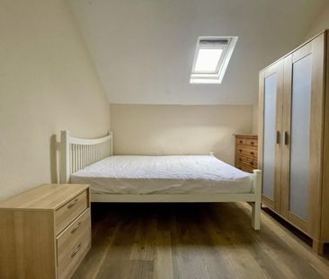 1 Wellington Park Avenue, Belfast, BT9 6DT - Photo 2