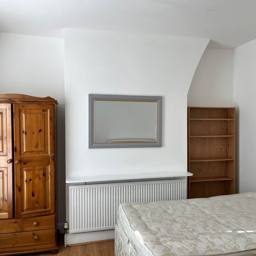 3 Bed Terraced House, Gwenfron Road, L6 - Photo 1