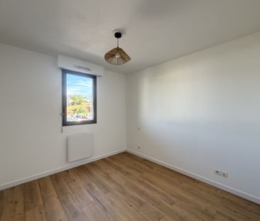 Location Appartement 2 pièces 45m² ONET LE CHATEAU 12850 - Photo 2