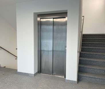 Erstbezug, 2 Zimmer, Küche, Bad/WC, HR, Balkon - Foto 3