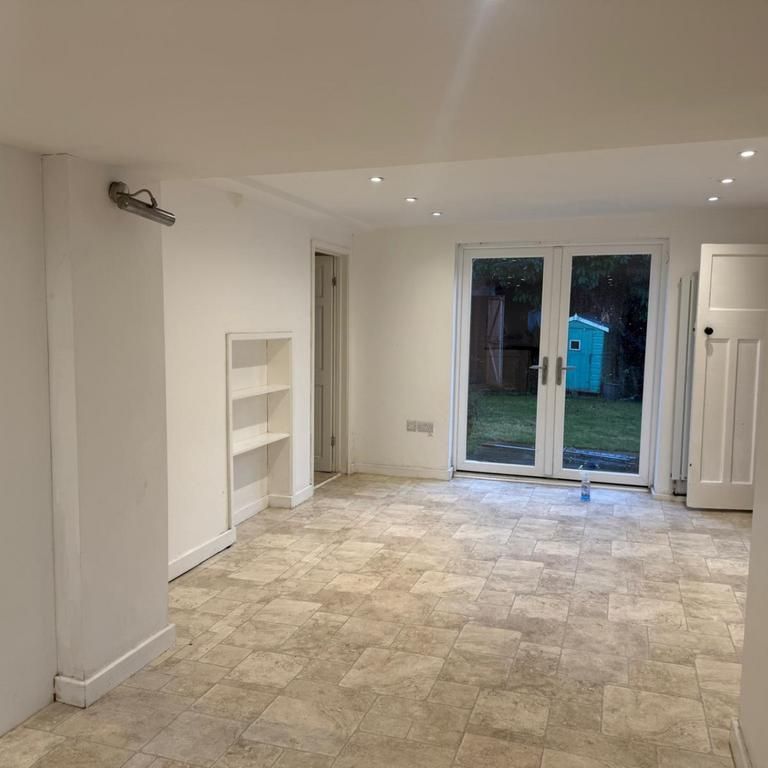 4 bedroom cottage to rent - Photo 1