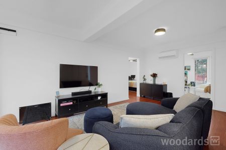 Stylish, Spacious & Superbly Maintained – Prime Heidelberg Heights Living - Photo 3