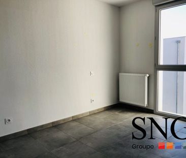 T2 AVEC BALCON ET PARKING - Photo 2