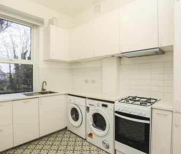 1 bedroom flat to rent - Photo 6