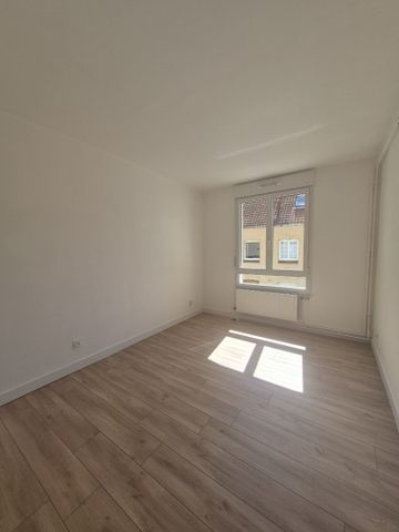 Location Appartement 3 pièces 78m² ST OMER 62500 - Photo 5