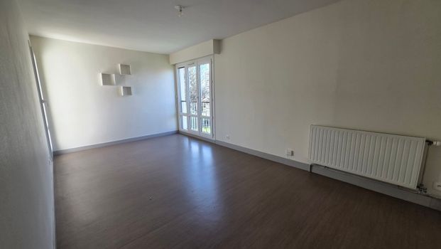Location Appartement 3 pièces 70m² ST JEAN DE LA RUELLE 45140 - Photo 1