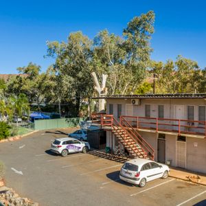 NO VACANCIES One Bedroom Studio Apartments - Photo 2