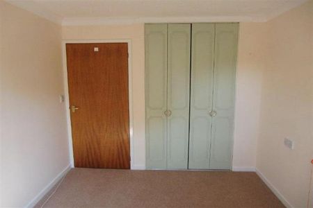 1 bedroom retirement property to rent - Photo 4