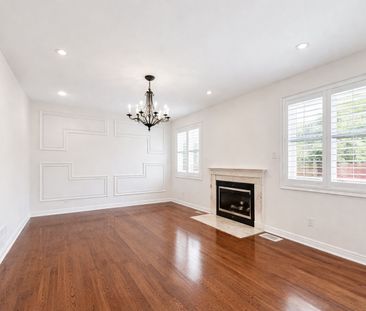 For Lease - 5 Victoria Wood Avenue, Markham, Ontario - Photo 1