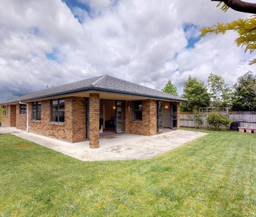 Kelvin Grove - 4 Bedrooms - Photo 5