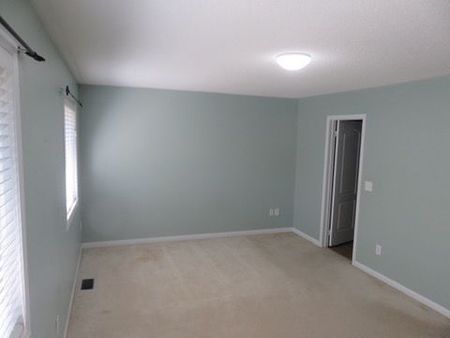 For Lease - 620 Ferguson Drive Unit# 44, Milton, Ontario - Photo 5