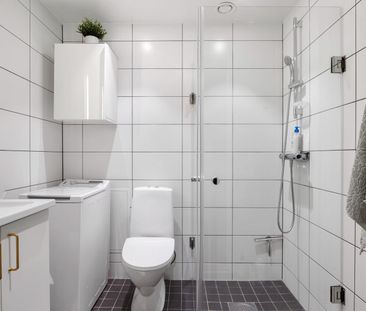 Göran Elgfelts Gata, Täby - Photo 2