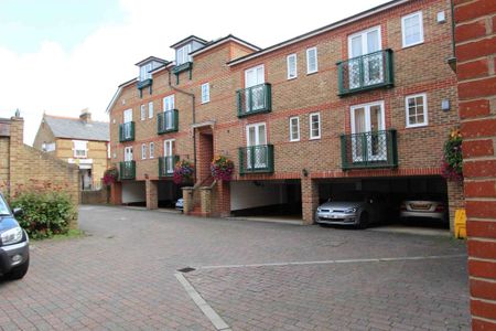 2 bedroom flat to rent - Photo 5