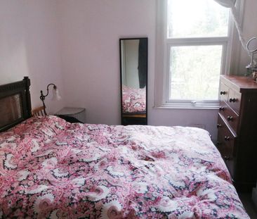 2 Bed Flat, Mabley Street, E9 - Photo 4