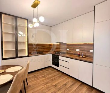 Apartament ultramodern | etaj intermediar | Zona Eroilor - Fotografie 2