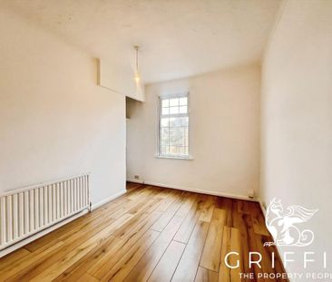 Oak Road, Grays, RM17 - Photo 1