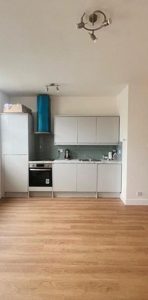 Studio to rent - Photo 1