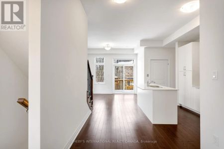 197 WYNDHAM STREET - Photo 2