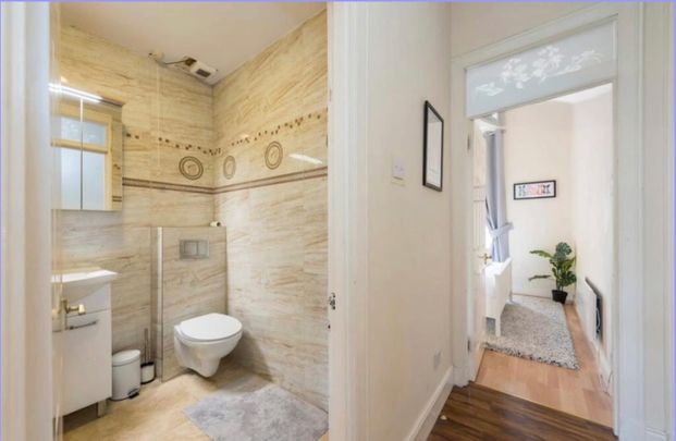 2 Bed Flat, Blair Street, EH1 - Photo 1