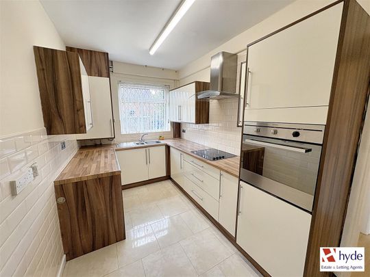 London Close, Wigan, WN5 0QQ - Photo 1