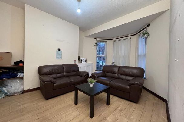 99 University Avenue, Belfast, BT7 1GX - Photo 1