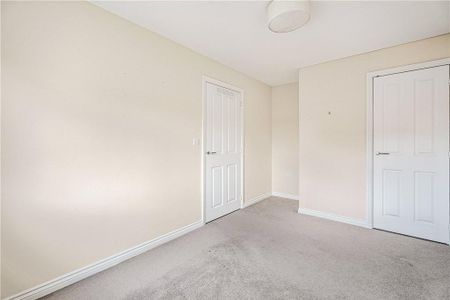 4 bedroom detached house to rent - Photo 2