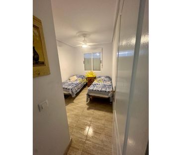 2 BEDROOM APARTMENT - TORREVIEJA - Photo 4