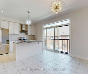 Condo Townhouse For Lease | N9249432 - Photo 6