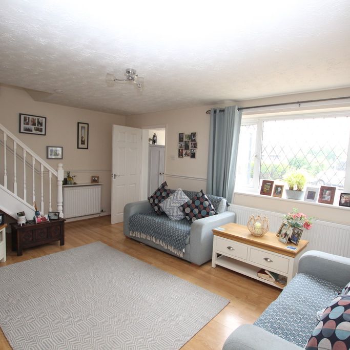 3 Bedroom Semi-Detached House, Chester - Photo 1