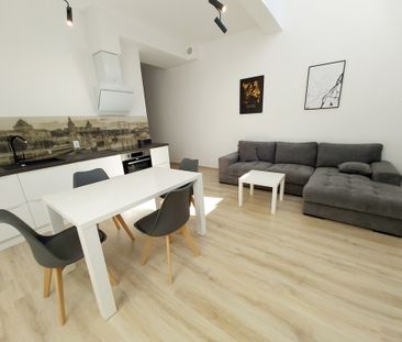 Piękny apartament II-poziomowy przy aleji Fontann - Photo 1