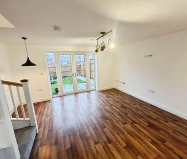 2 bedroom terraced house to rent - Photo 1