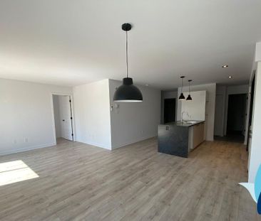 Logement 5 1/2 - 1er Aout - Saint-Jérôme - Photo 1