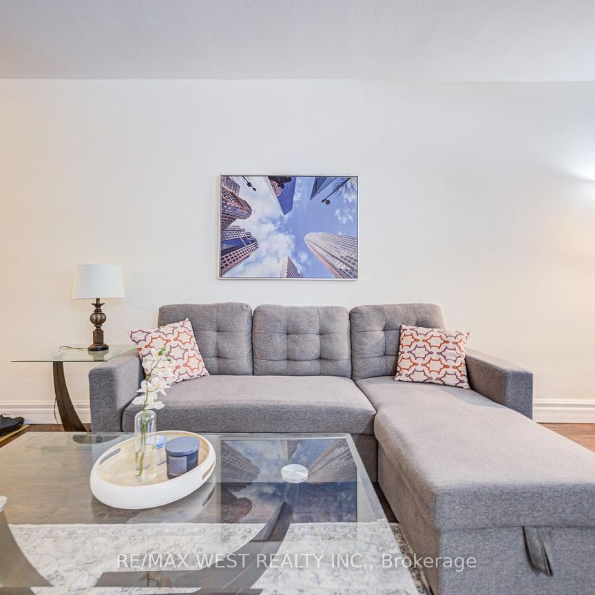 For Lease - 101 Queen Street Unit# 104, Hamilton, Ontario - Photo 1