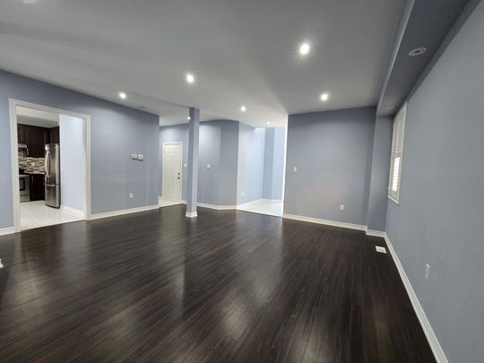 For Lease - 66 Hopkins Crescent, Bradford West Gwillimbury, Ontario - Photo 1