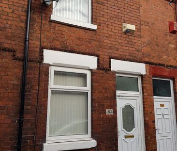 2 bedroom terraced house to rent - Photo 3