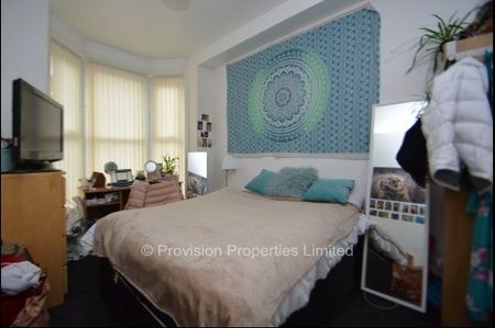 5 Bed Student Properties Hyde Park Leeds - Photo 3