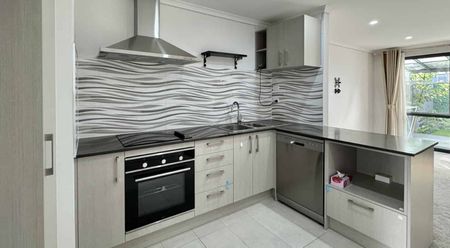 Papakura, 3 bedrooms - Photo 5