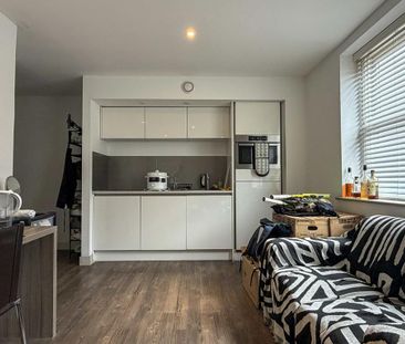 Studio to rent - Photo 4