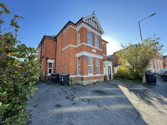 Beresford Road, Southbourne, Dorset - Photo 1