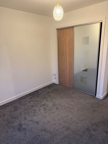 2 Bed Flat, Colonsay Close, EH5 - Photo 5