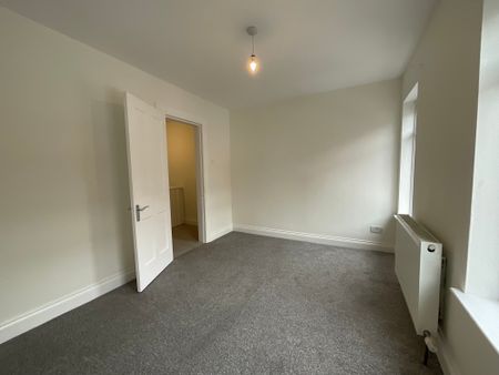 25 Rutherglen Street, Belfast, BT13 3LR - Photo 3