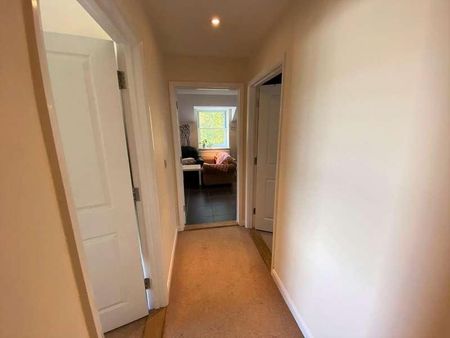 The Moor, Falmouth, TR11 - Photo 4