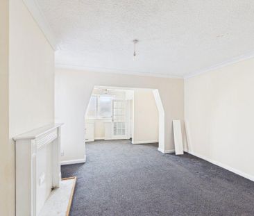 3 bedroom detached house to rent - Photo 3