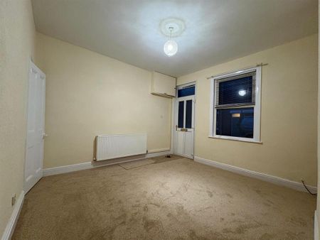 2 bedroom cottage to rent - Photo 3