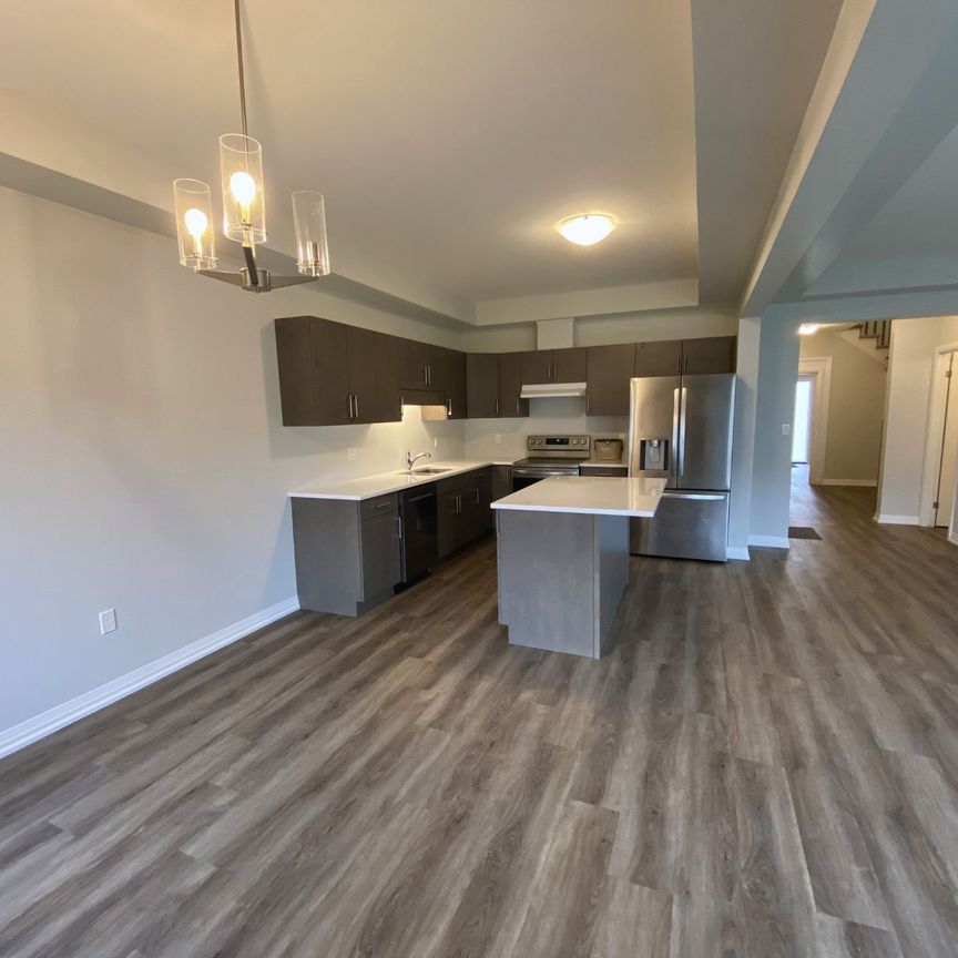 For Lease - 70 Samuel Avenue, Pelham, Ontario - Photo 1