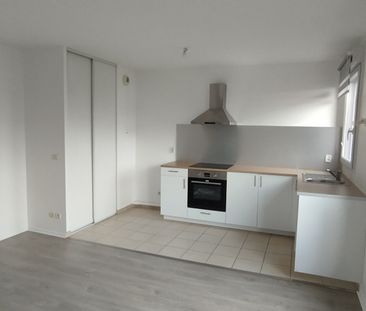 Location Appartement 2 pièces 44m² - Photo 3