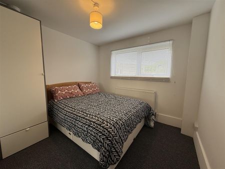 Wellington Street, Cardiff - Photo 2